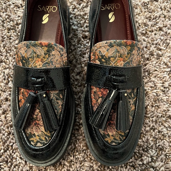 NWOT Franco Sarto Tassel Loafers. - Picture 1 of 7